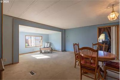 1501 SW Baker St #11, McMinnville, OR 97128 - Photo 6