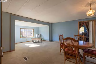 1501 SW Baker St, McMinnville, OR 97128 - Photo 6