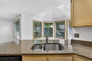11407 SW 45th Ave, Portland, OR 97219 - Photo 16
