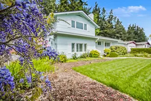 2301 NE 130th Ave, Portland, OR 97230 - Photo 2
