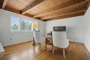 2301 NE 130th Ave, Portland, OR 97230 - Photo 8