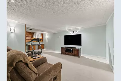 2301 NE 130th Ave, Portland, OR 97230 - Photo 32
