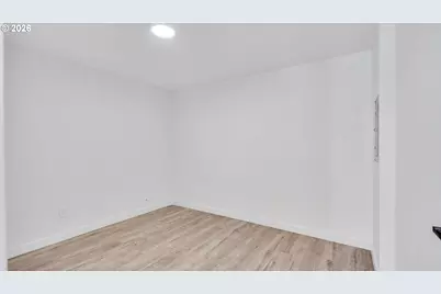 1768 38th Pl, Salem, OR 97305 - Photo 16