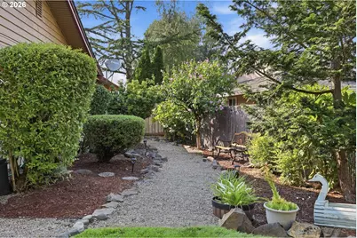 3914 SE Douglass Ct, Troutdale, OR 97060 - Photo 22