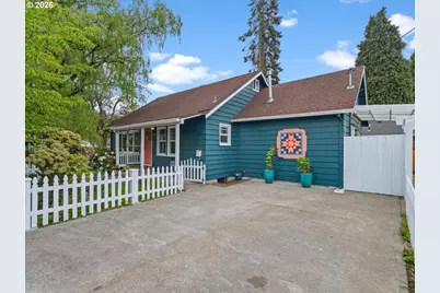 374 NE Edison St, Hillsboro, OR 97124 - Photo 2