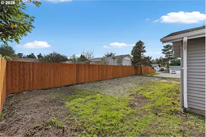 865 Seagate Ave, Coos Bay, OR 97420 - Photo 28