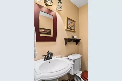 3377 W 25th Ave, Eugene, OR 97405 - Photo 8