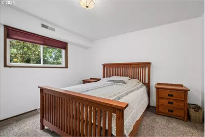 3377 W 25th Ave, Eugene, OR 97405 - Photo 18