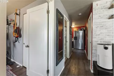297 SW Walnut Ave, Dallas, OR 97338 - Photo 6