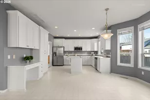 9135 SW Stono Dr, Tualatin, OR 97062 - Photo 6