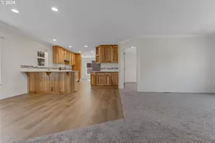 365 Mountain View Rd, Sweet Home, OR 97386 - Photo 6