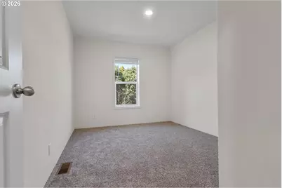 365 Mountain View Rd, Sweet Home, OR 97386 - Photo 18