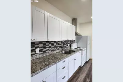 1408 S 5th Ave, Kelso, WA 98626 - Photo 14