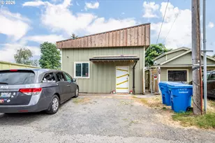 1408 S 5th Ave, Kelso, WA 98626 - Photo 6