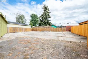 1408 S 5th Ave, Kelso, WA 98626 - Photo 8