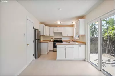 1703 33rd Ave, Longview, WA 98632 - Photo 6