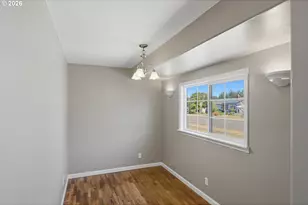 1803 Juniper Ave, Coos Bay, OR 97420 - Photo 8