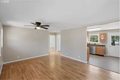 1803 Juniper Ave, Coos Bay, OR 97420 - Photo 4