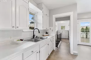 1015 E 10th St, The Dalles, OR 97058 - Photo 10