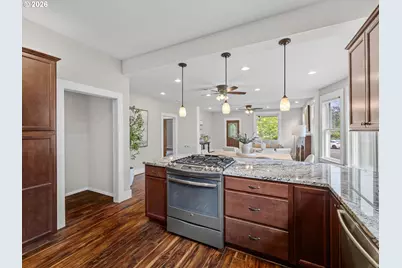 624 NE 2nd Ave, Camas, WA 98607 - Photo 18