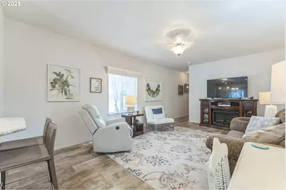 1999 Jansen Way #29, Woodburn, OR 97071 - Photo 6