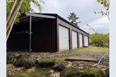 202 NE Fulton St, Roseburg, OR 97470 - Photo 30