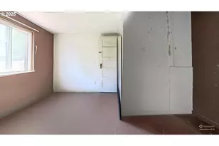 202 NE Fulton St, Roseburg, OR 97470 - Photo 20