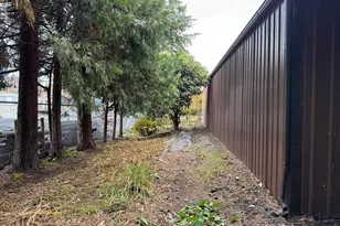 202 NE Fulton St, Roseburg, OR 97470 - Photo 36