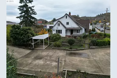 202 NE Fulton St, Roseburg, OR 97470 - Photo 44