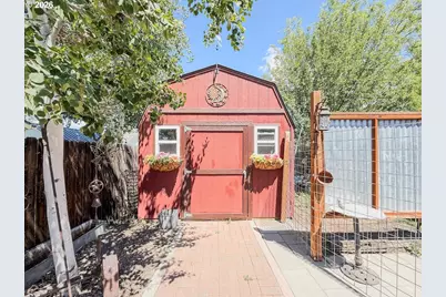 699 NE Fieldstone Ln, Prineville, OR 97754 - Photo 30