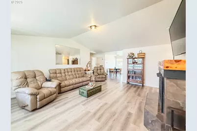 699 NE Fieldstone Ln, Prineville, OR 97754 - Photo 10