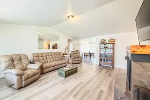 699 NE Fieldstone Ln, Prineville, OR 97754 - Photo 10