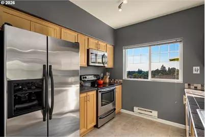 11825 NW Stone Mountain Ln #404, Portland, OR 97229 - Photo 10