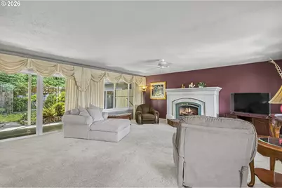 10516 SE Clinton St, Portland, OR 97266 - Photo 8