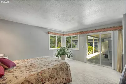 10516 SE Clinton St, Portland, OR 97266 - Photo 22