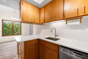 14819 NE Sacramento St, Portland, OR 97230 - Photo 8