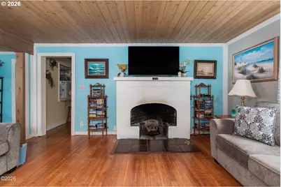 6126 SW Jetty Ave, Lincoln City, OR 97367 - Photo 10
