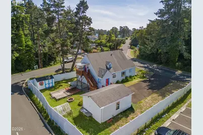 6126 SW Jetty Ave, Lincoln City, OR 97367 - Photo 2