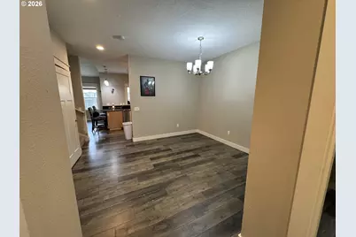 2317 Laura Ln, North Bend, OR 97459 - Photo 8