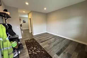 2317 Laura Ln, North Bend, OR 97459 - Photo 12