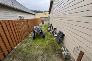 2317 Laura Ln, North Bend, OR 97459 - Photo 40