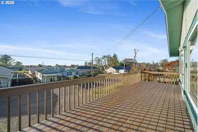 126 N Harbor St, Rockaway Beach, OR 97136 - Photo 2