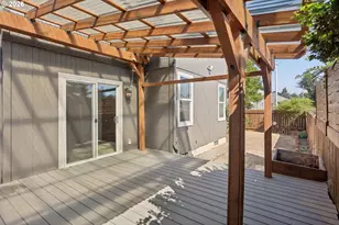 715 Rossmore St, Eugene, OR 97404 - Photo 38