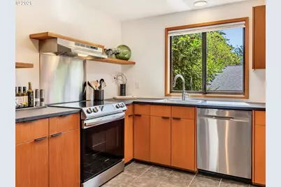 576 Third St, Manzanita, OR 97130 - Photo 12