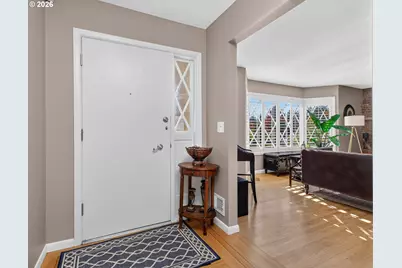 6715 SW Hamilton Ct, Portland, OR 97225 - Photo 6