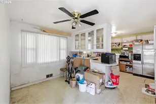 1012 7th St, Springfield, OR 97477 - Photo 16