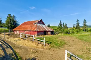 2529 Northside Rd, Sutherlin, OR 97479 - Photo 30