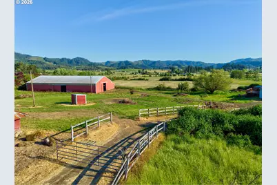 2529 Northside Rd, Sutherlin, OR 97479 - Photo 10