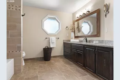16515 SE Fisher Dr, Vancouver, WA 98683 - Photo 32
