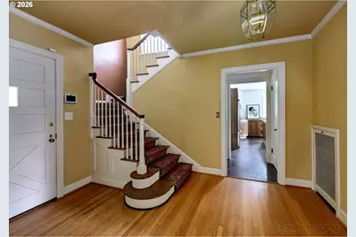 1975 SW Edgewood Rd, Portland, OR 97201 - Photo 8